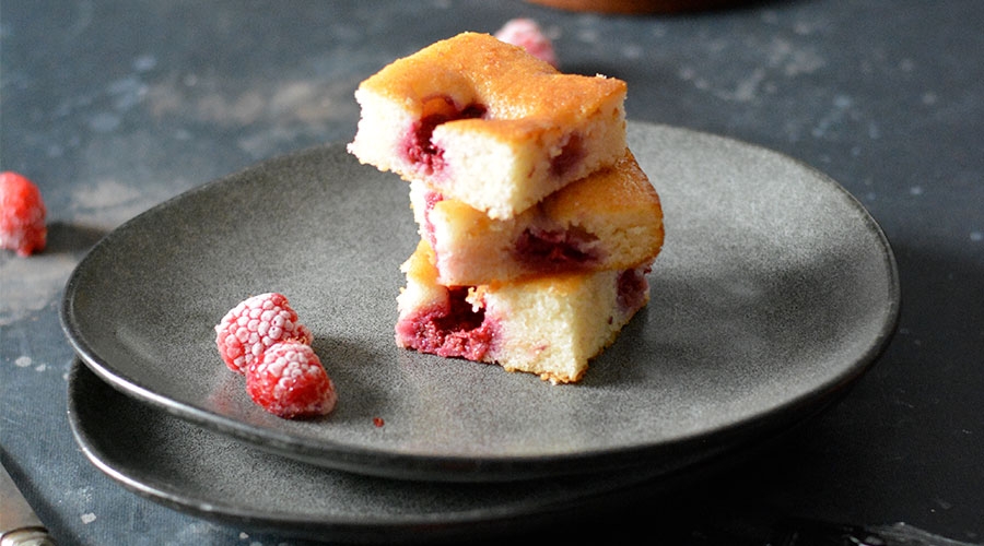 Blondies ai lamponi e cioccolato bianco
