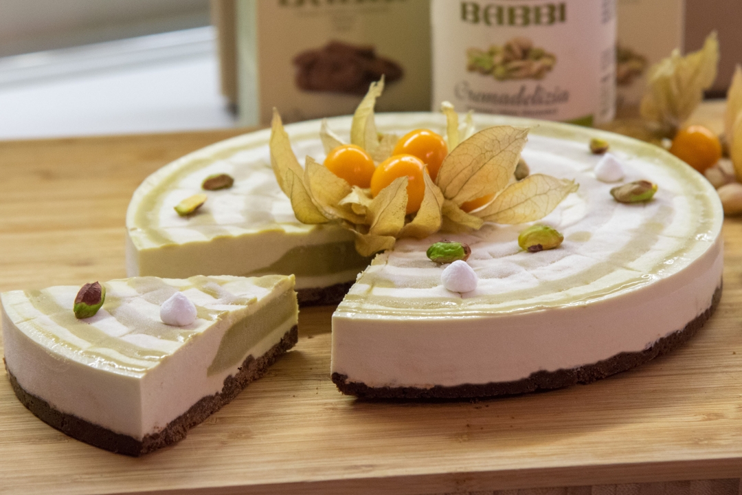 Cheesecake mit Pistazie und Biscokrok